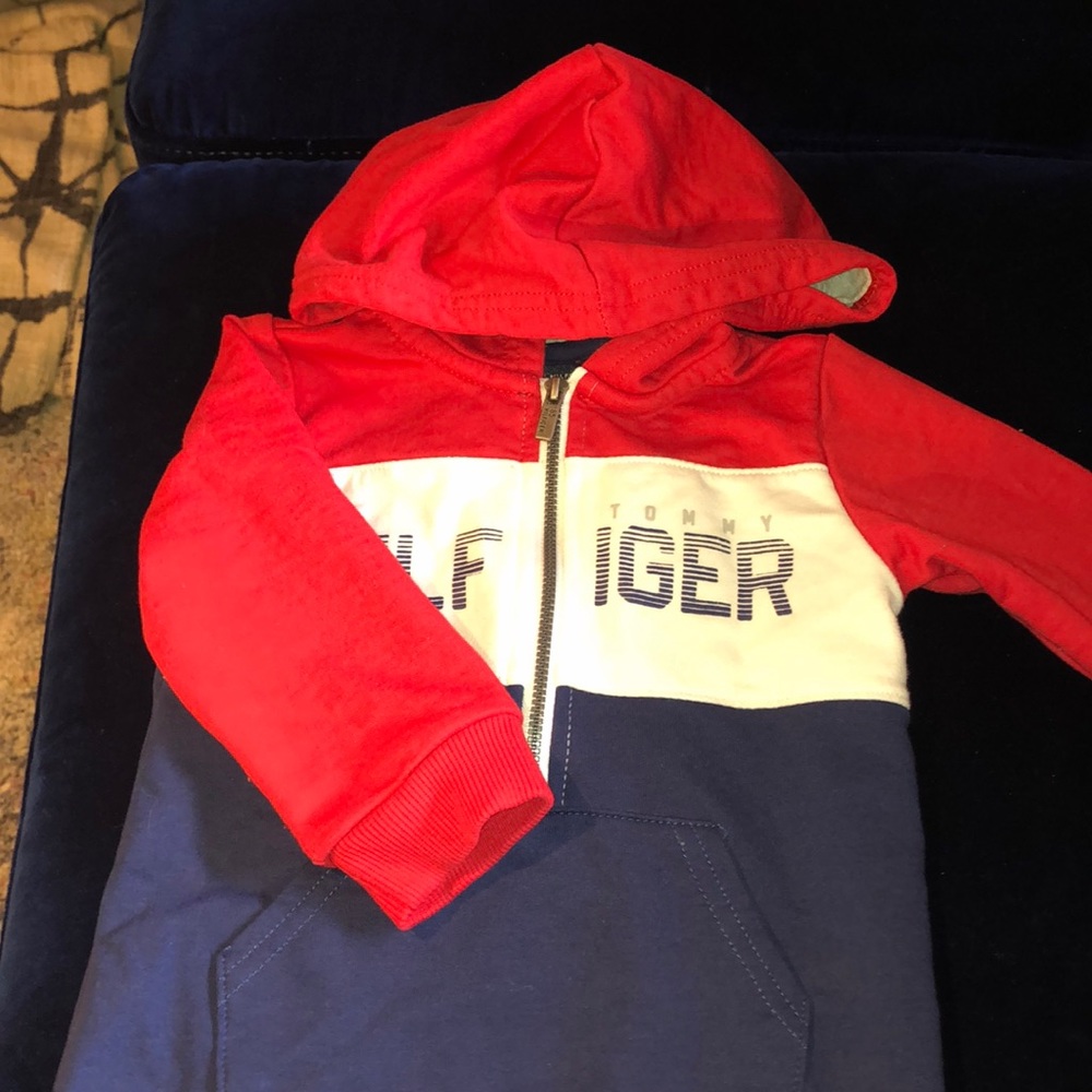 Only worn once size tag 12M
